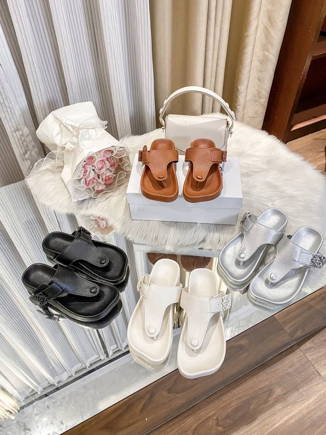 Orange factory price P Loewe flip flops Loeve new flip flops are a must-have for
