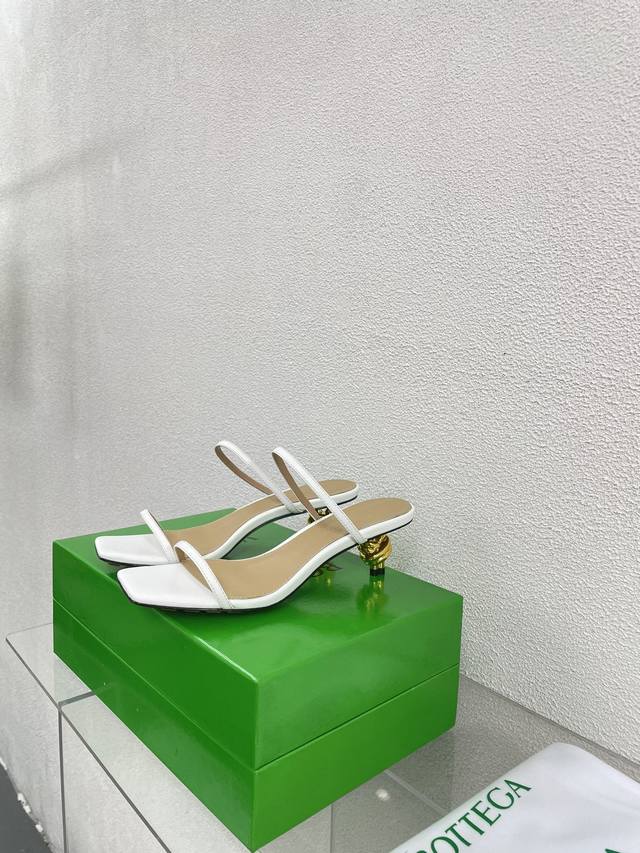 Original one-to-one stainless steel mold knotted heel Double-stripe sandals Bv K