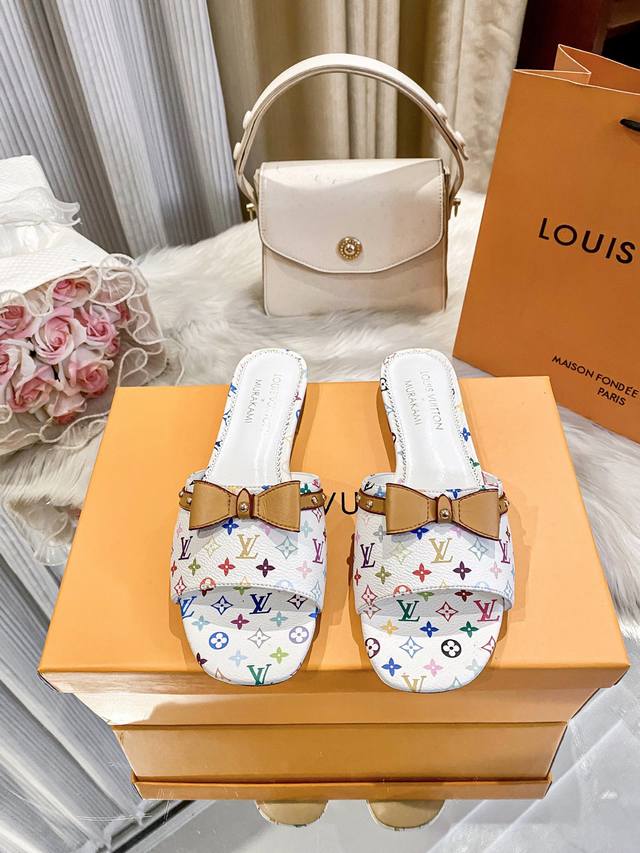 Factory: Lv new flat slippers are hot and new. A must-have sandal for daily lei