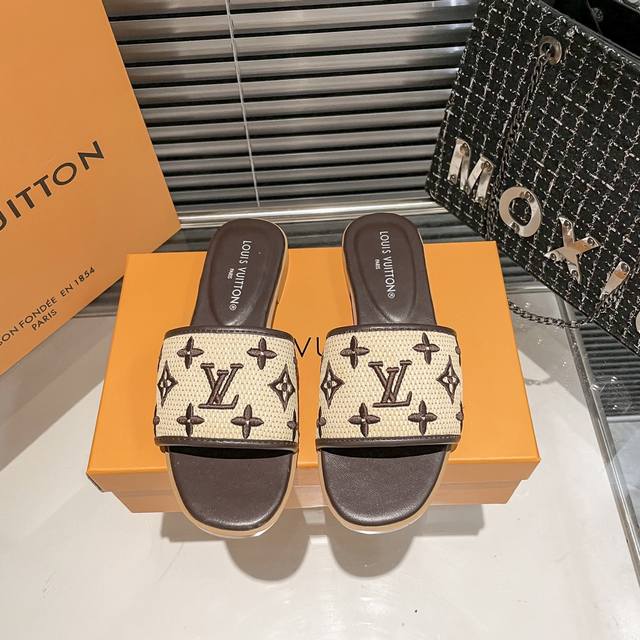 Factory: Lv flat slippers are hot and new. A must-have sandal for daily leisure