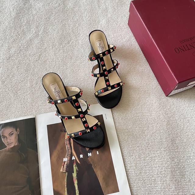 Factory: Valentino 2025 top counter highest limited edition Official website ne
