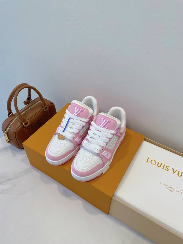 Lv The versatile and stylish Trainer is here~ The real thing is so beautiful! To