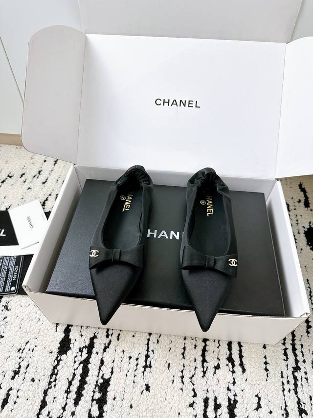 airplane box + 50 yuan Chanel's new pointed-toe shoes | 1:1 top-end version at