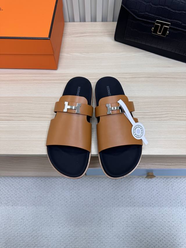 Top version Hermes Hermes's hot couple's style, the latest snake pattern sandals