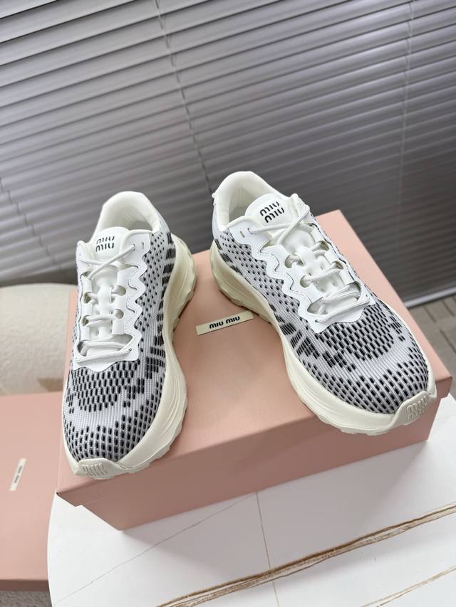 MiumiuMiaoMiao