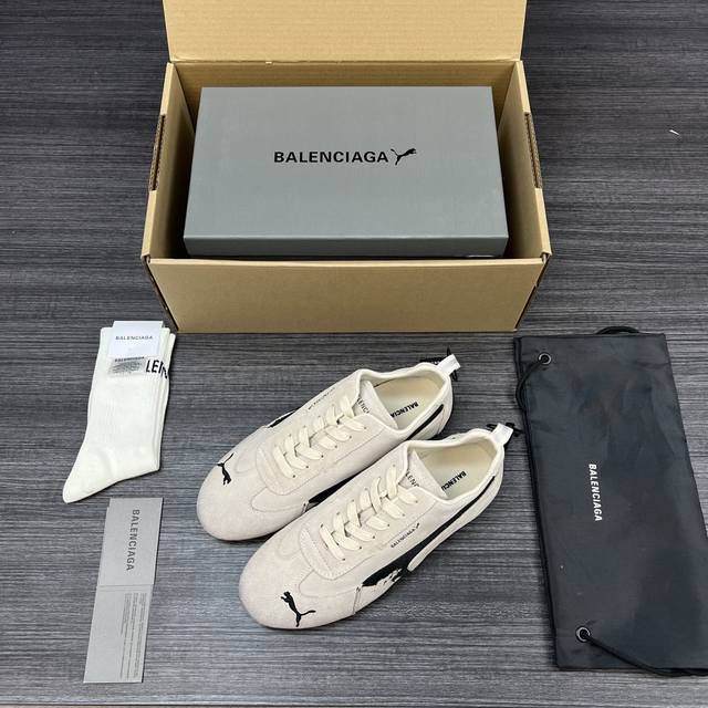 Original Balenciaga Puma Speedcat sneakers in off-white. Demna's new winter 25