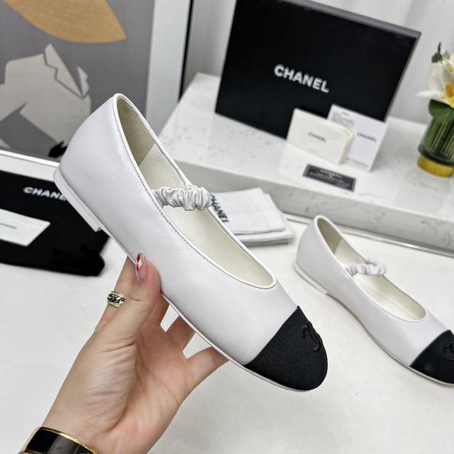 High version loafers Chane*