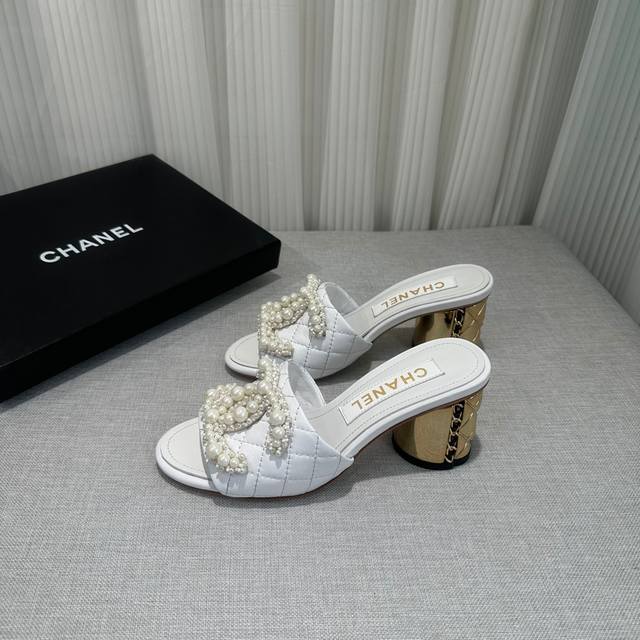 Chanel Spring and Summer Chunky Heel Sandals Upper: Original Calfskin Lining: T