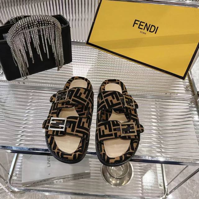 Fendi latest color matching Feel old flower Ff sandals Original mold 1:1 restore