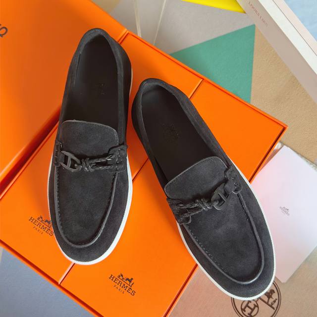 Top version: Women's and Men's 440 Hermes Lgnacio series couple loafers casual s