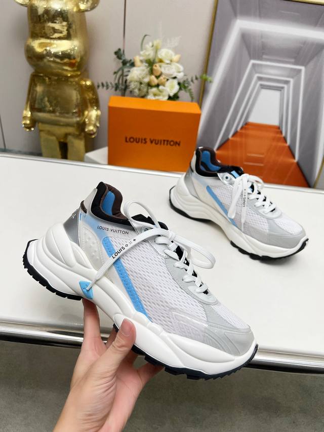 Official counter 1:1 production, Lv Louis Vuitton Run 55 sports shoes are made o