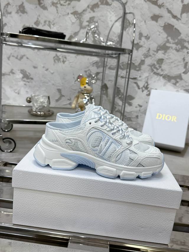 Dior Chrono Dior dad shoes high version. Original development of new Tpu film ul