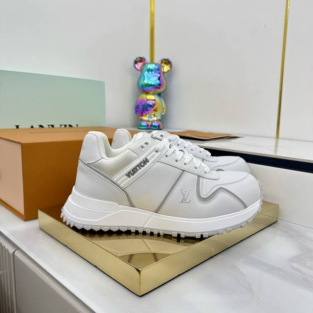 Donkey brand fat shoes!!! Lv Louis Vuitton L Donkey brand Runner Tatic series t
