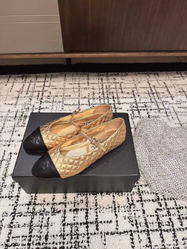 Purchasing level Chanel 25Ss new single shoes Mary Jane shoes square toe Upper: