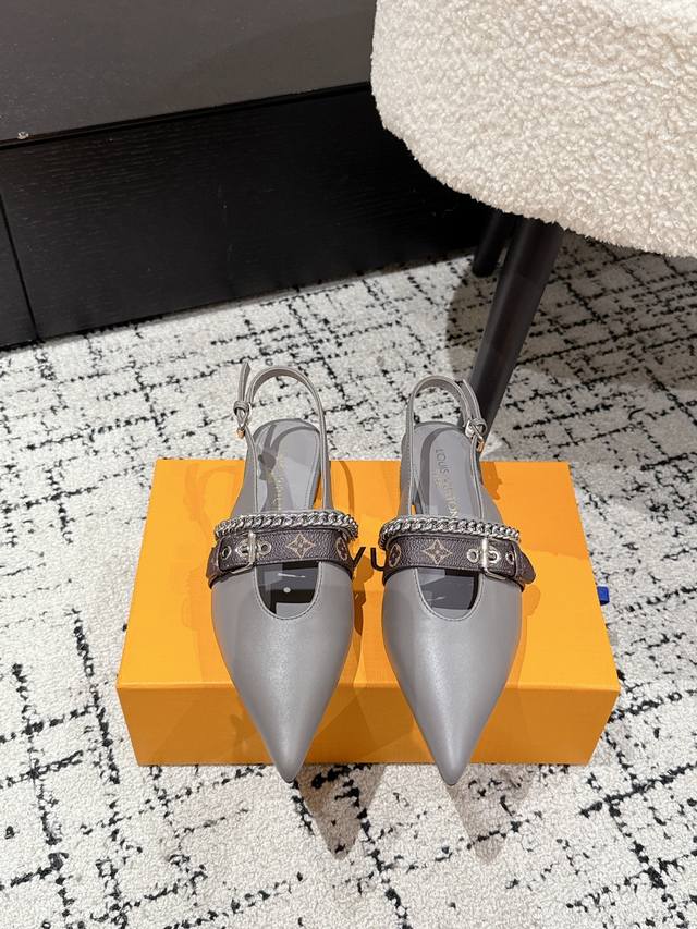 top version Louis Vuitton 25 latest Vibe chain flat pointed sandals Upper: cowh