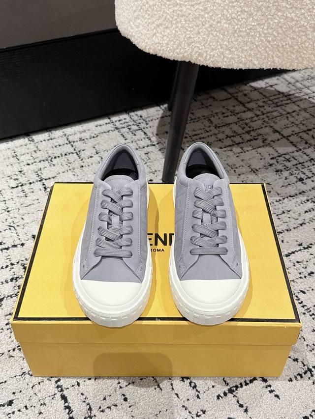 Couple style Fendi 25 Domino series leather embossed couple casual sneakers skat