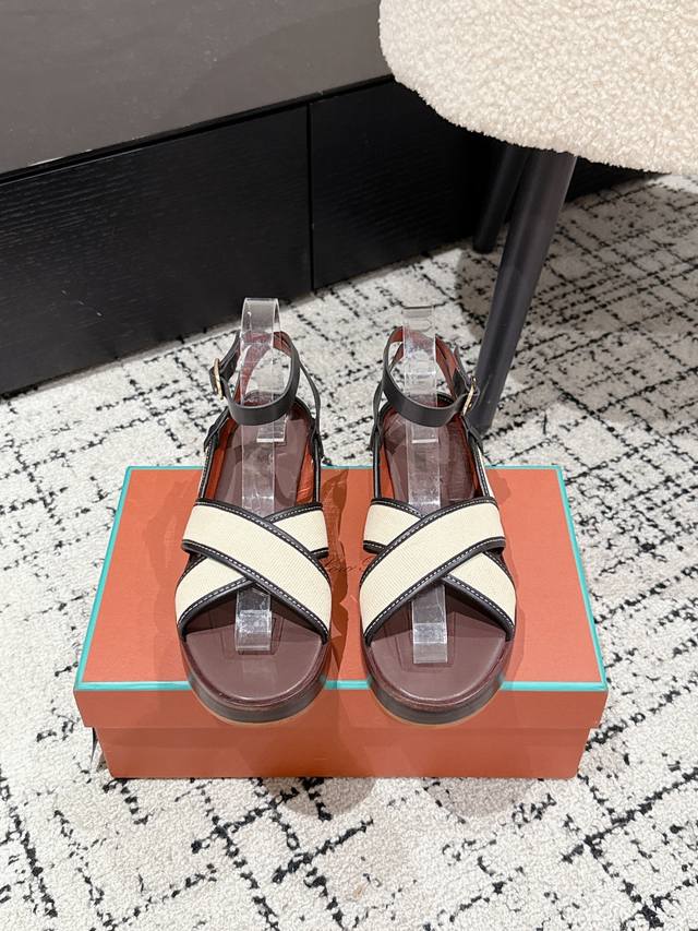 Loro Piana L Ss new spring and summer cross-strap thick-soled sandals with open
