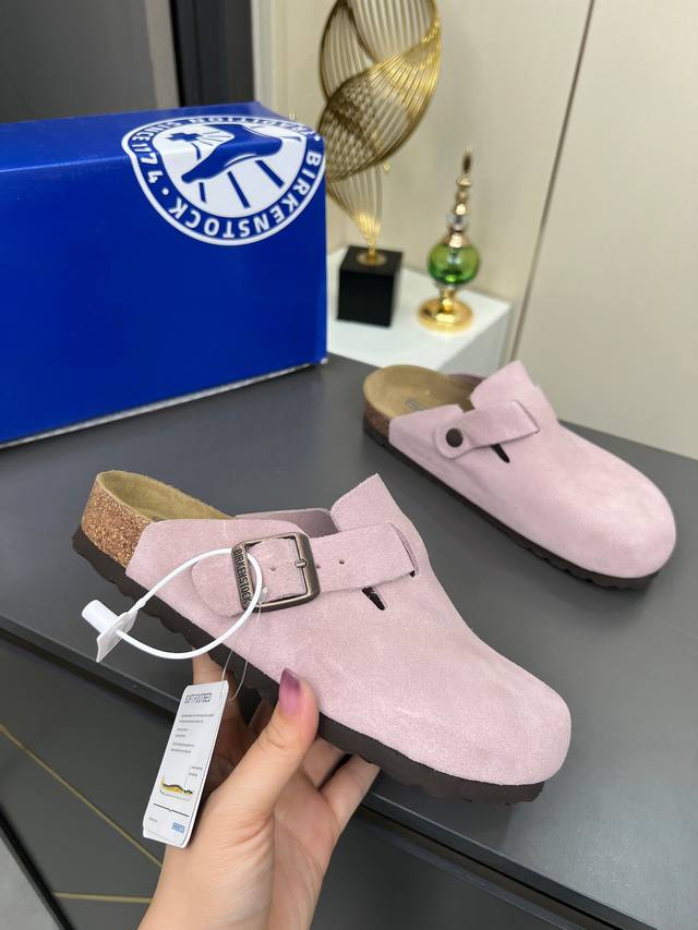 Birkenstocks, closed-toe half-slippers, and slip-on sandals DDD. They are simple