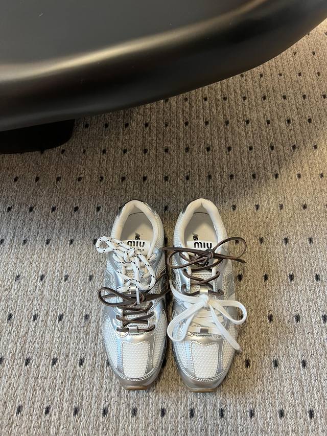 Top version Miumiu X New Balance joint Nb530 couple sports shoes Miu Miu Miu's