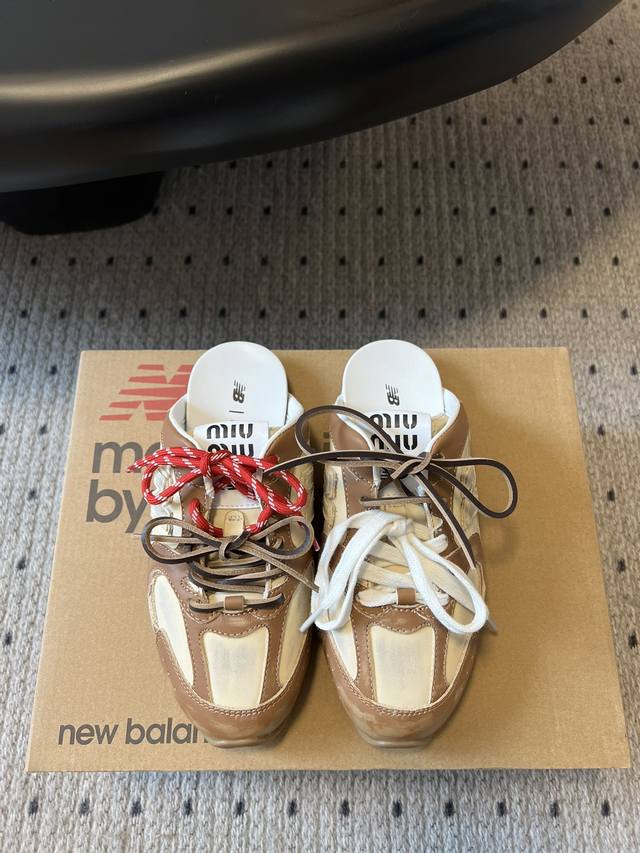 Top version Miu Miu X New Balance sneakers half-slip style The popular Miu snea