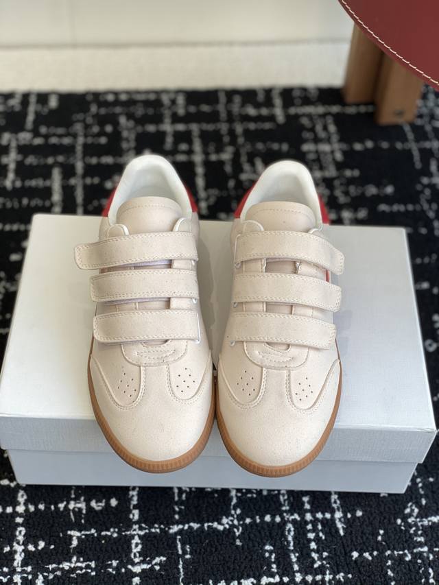 Purchasing level Isabel.Marant 25Ss new Velcro Dexterity shoes show the appearan