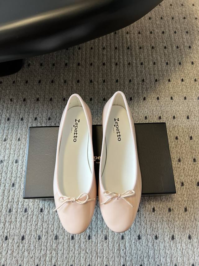 Top version Repetto 25S spring and summer new round-toed patent leather bow Mar