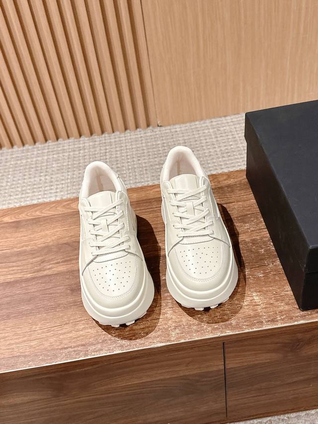 Top version#Recommendation for niche fashion brands#Retro thick-soled shoesA sho