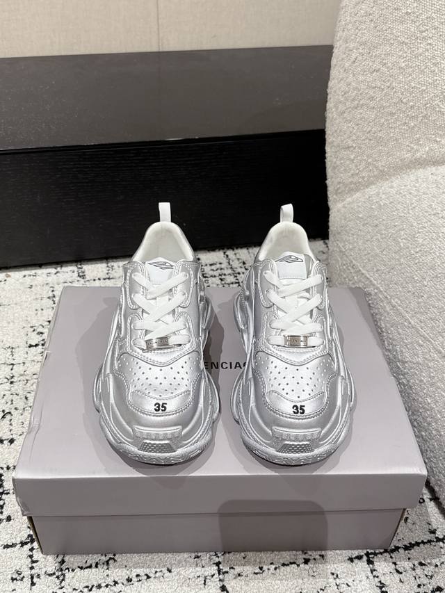 Top version Balenciaga 25 Triple S lace-up round toe distressed women's casual d