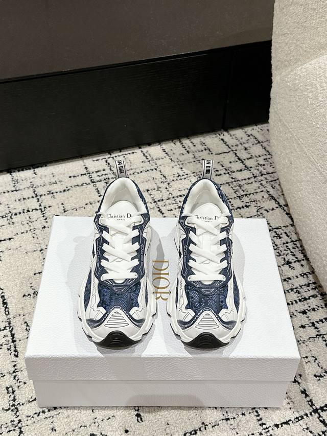 Top versionDior 24 latest hot-selling Dior Vibe sports casual dad shoesOriginal