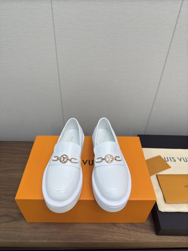 Louls Vultton Lv loafers big toe shoes Ma Lizhen single shoes Classic retro fash