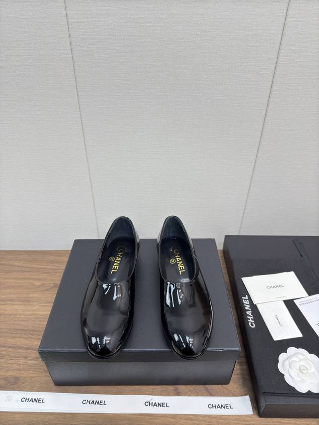 A 25C Early spring loafers, slip-ons, thick-soled leather shoes Top-grade four-s