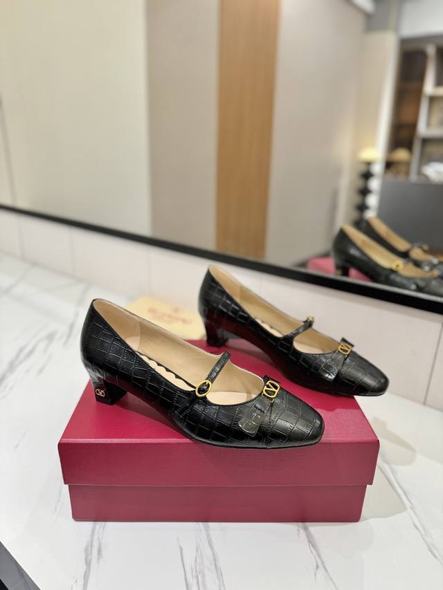 Factory price Pp: Valentino classic 2025 spring and summer Vlogo Signature bow