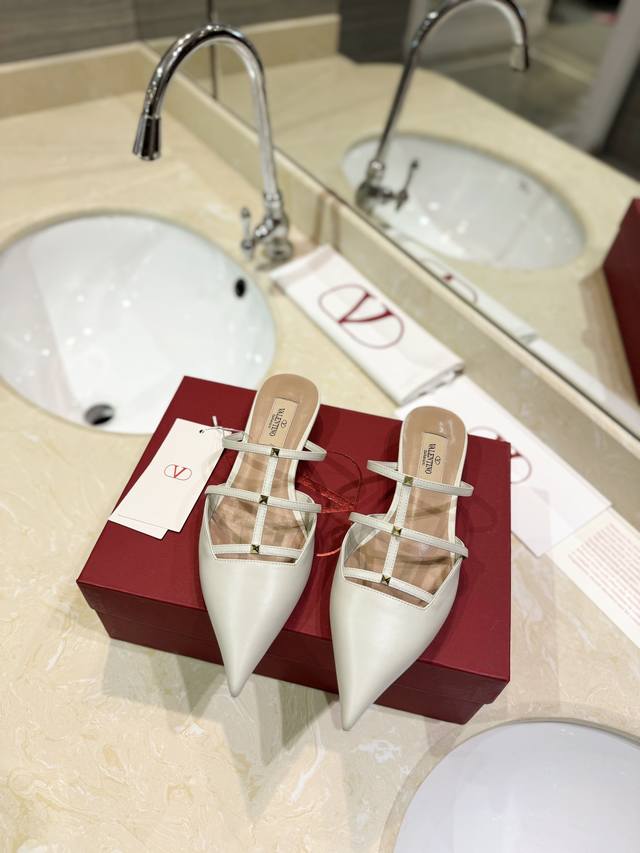 Valentino new latest micro-heeled mules. The perfect combination of platinum-pla