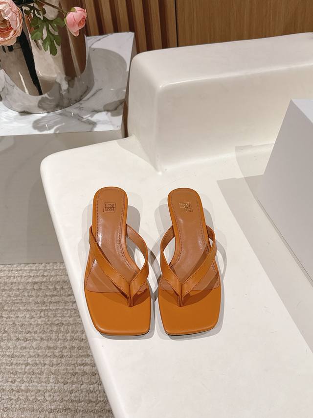factory priceNew product from the niche fashion brand The Row25SsFlip-flopsThe m