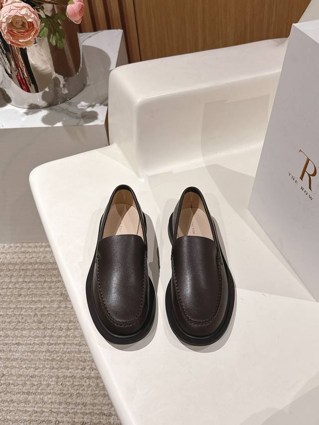Purchasing levelThe Row 25Ss simple slip-on soft sole loafersRetro minimalist st