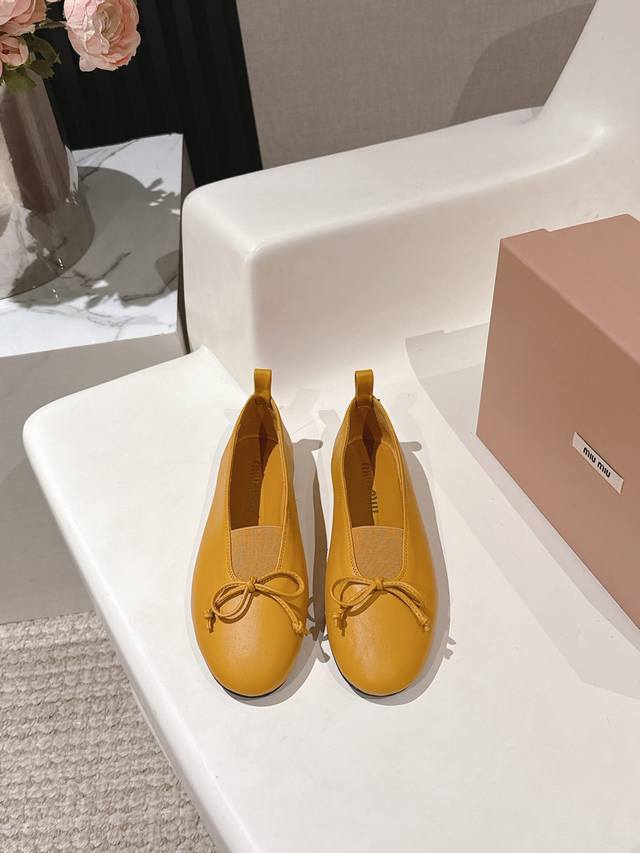 factory price P Miumi2025 Miu Miu spring and summer new ballet shoes, full of h