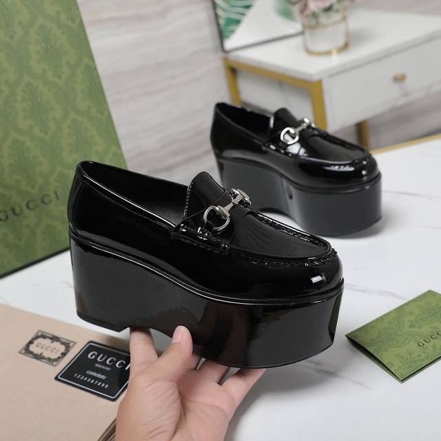 2025 latest counter model Gucci's latest hit high-heeled series wedge-heeled pla