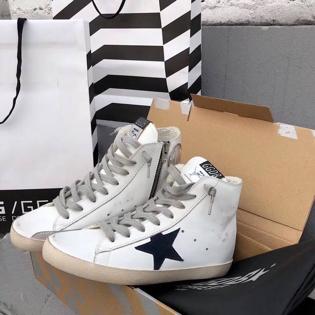 Black Star high top couple model, top cowhide high version. Low-end please don'