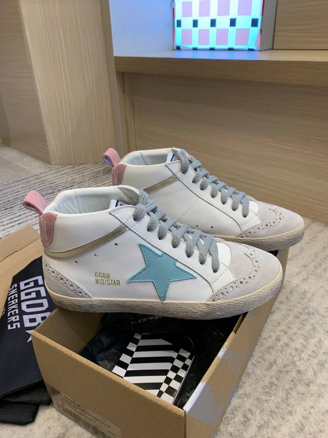 Pink tail blue star high top couple model top cow lining high version. Low-end