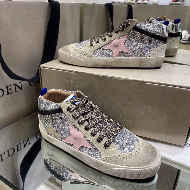 Silver grid pink star high top couple model top cow lining high version. Low-en