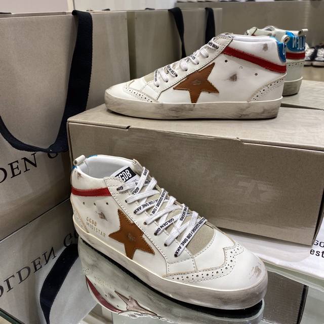 Blue tail brown star high top couple model top cow lining high version. Low-end