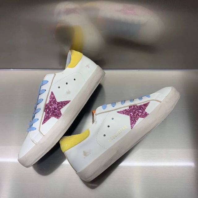 Yellow Tail Pink Star Couple Style. Original high version. Low-end please do no