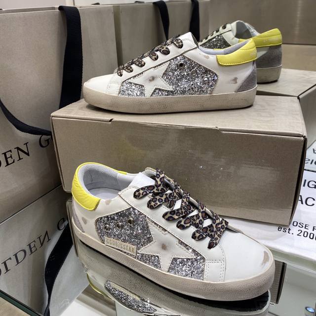 Yellow Tail White Star Couple Style. Original high version. Low-end please do n