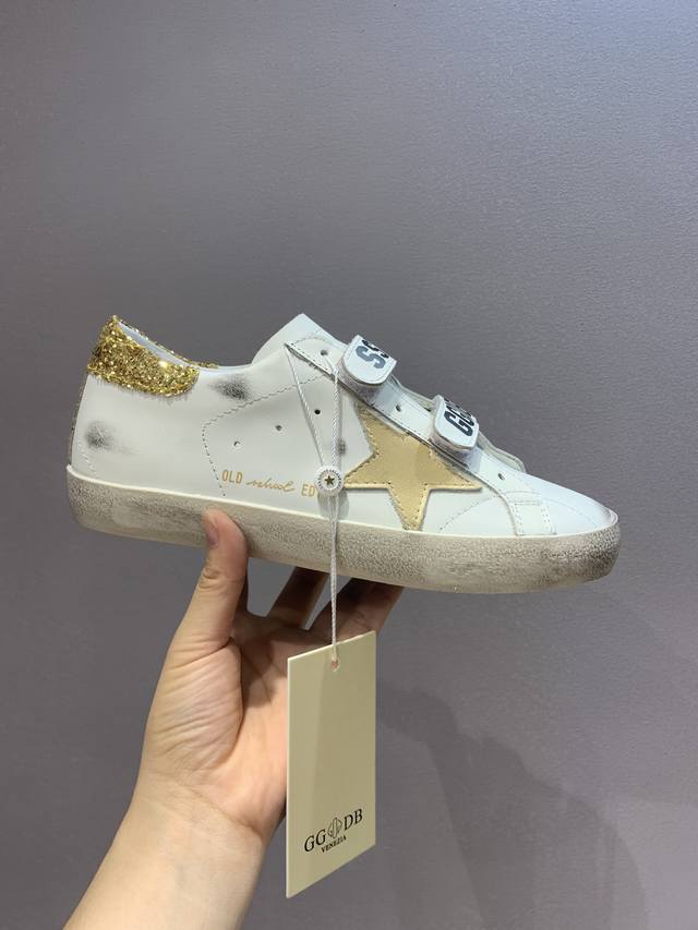 Golden tail Velcro couple style. Original high version. Low-end please do not di