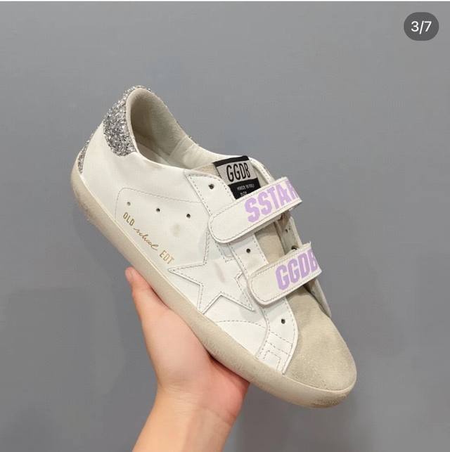 Silver tail Velcro couple style. Original high version. Low-end please do not di