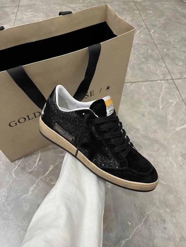 Sequined black couple style, top-level purchasing agent, high version. Low-end