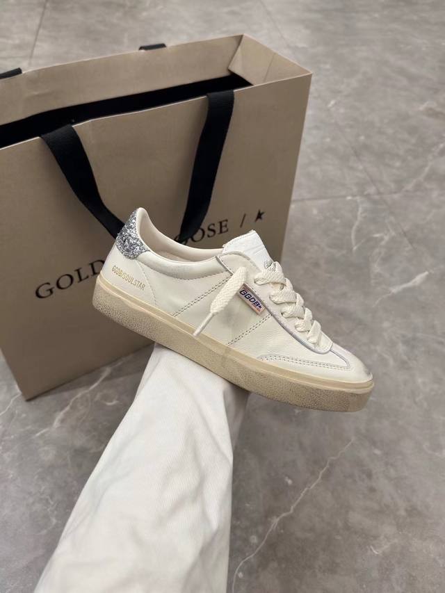 New thick-soled white high version. Low-end please don't bother! Ggdb Soul-Star