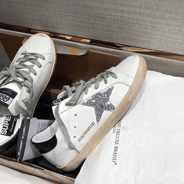 Black Tail Silver Star Couple Style. Purchase the original replica high version
