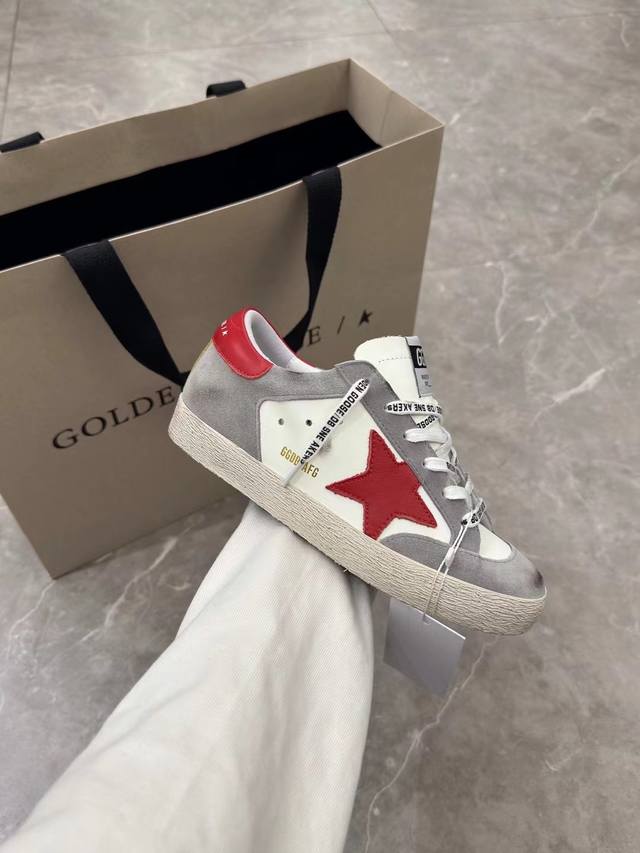 Gray and white face red star couple style. Purchase the original replica high ve