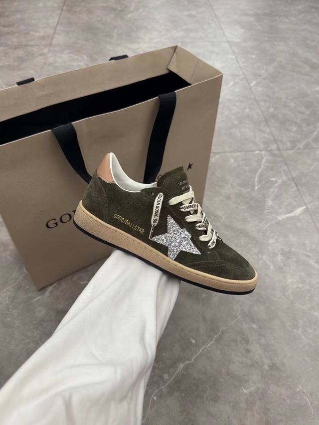 Military Green Niu Jing Jinwei Yinxingge Couple Style Top Purchasing High Versi